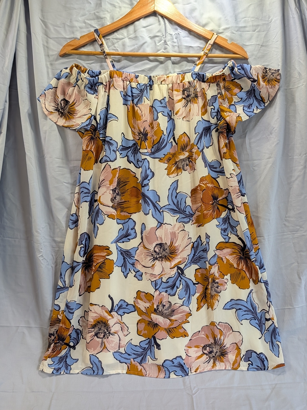 As u Wish Floral Off-Shoulder Midi Dress in Cream w/Blue & Rust Flowers Size Med